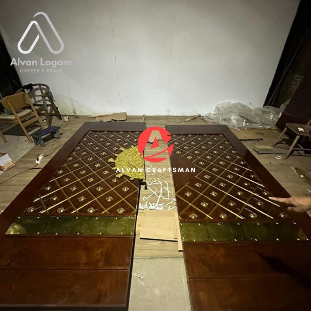 Furniture tembaga dan Kuningan 