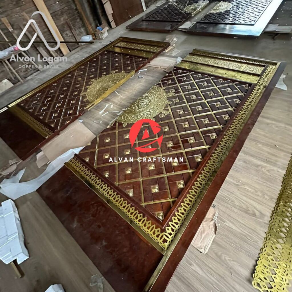 Replika pintu nabawi 