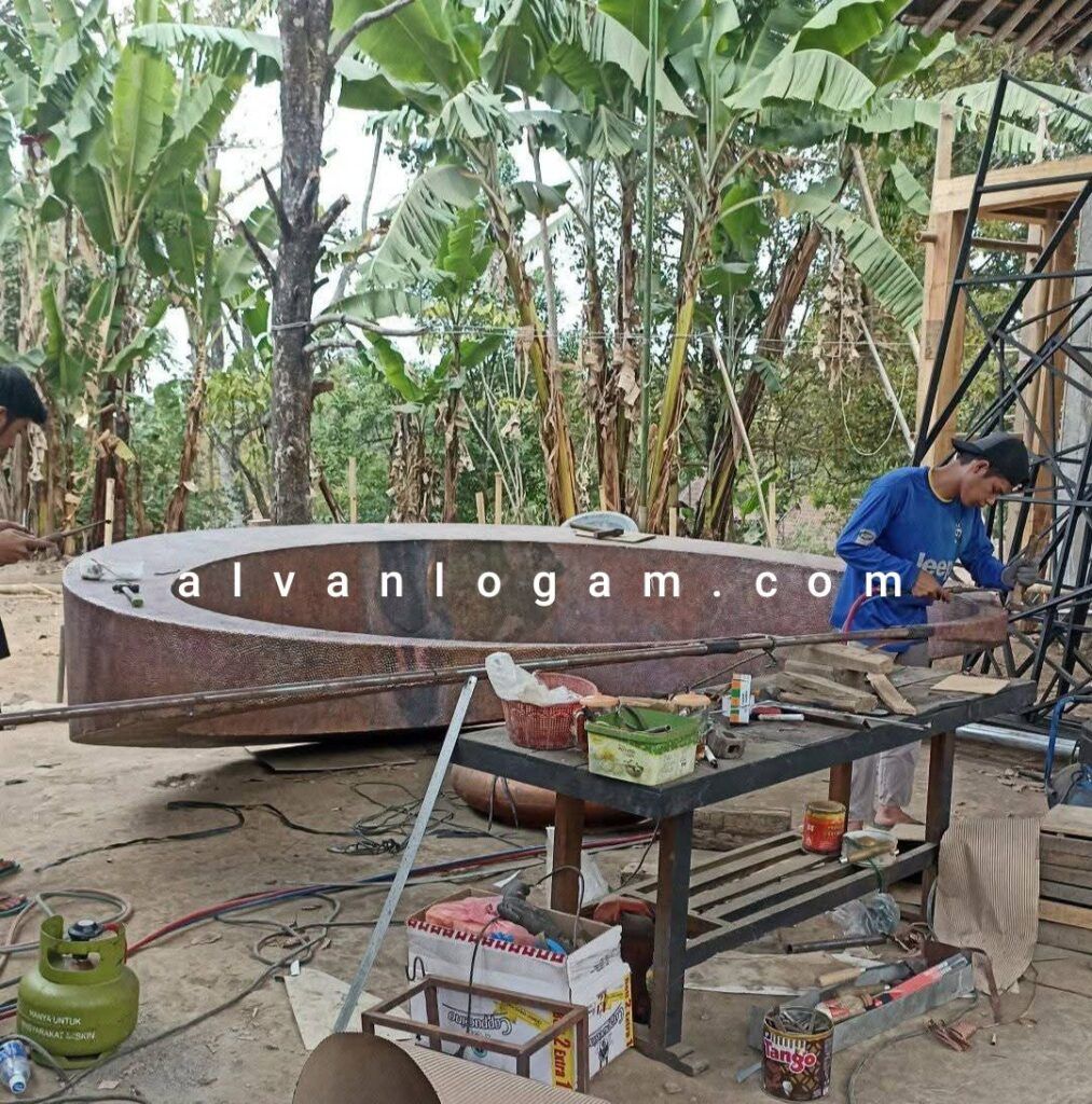 Pusat kerajinan logam