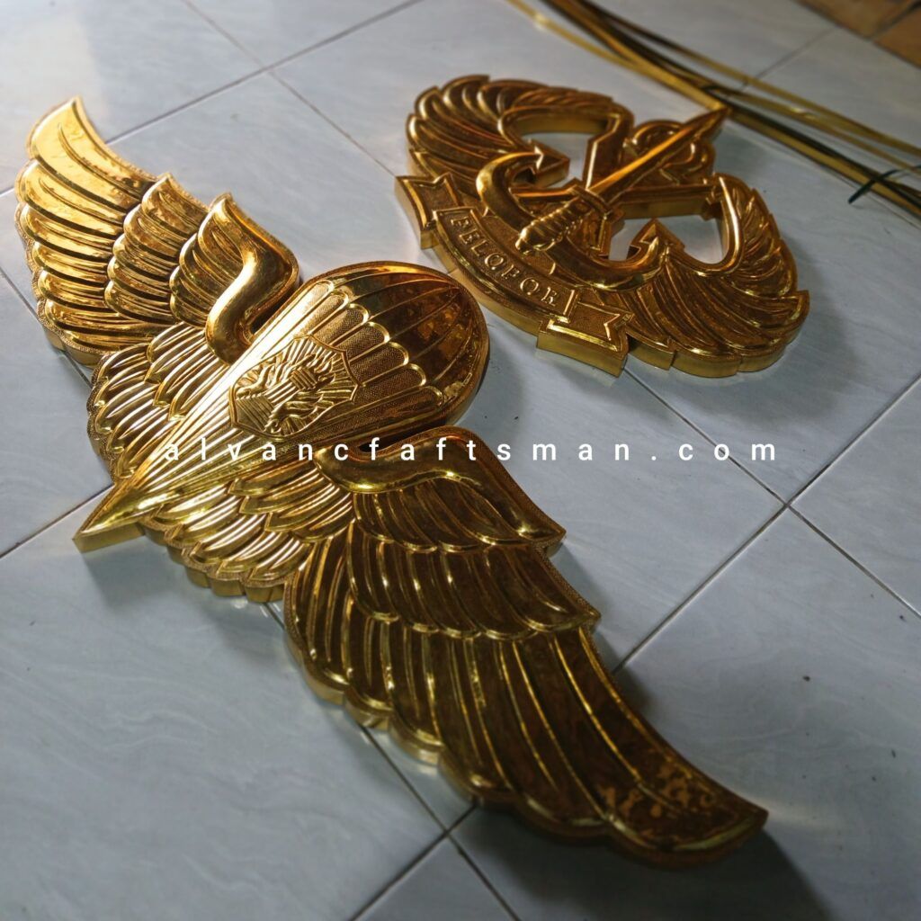 Kerajinan dan pembuatan tembaga kuningan 