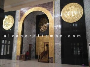 Mihrab masjid tembaga Kuningan 