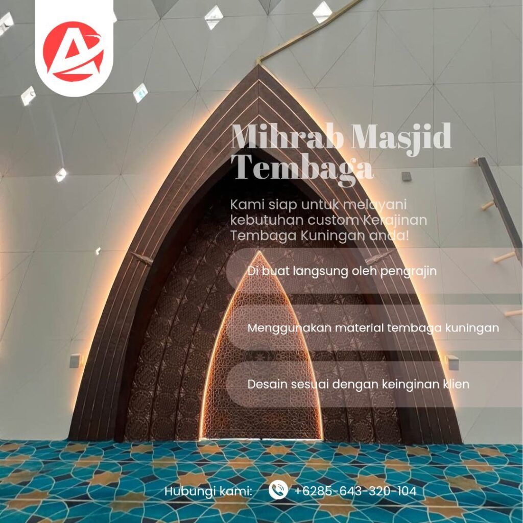 Mihrab masjid kaligrafi tembaga