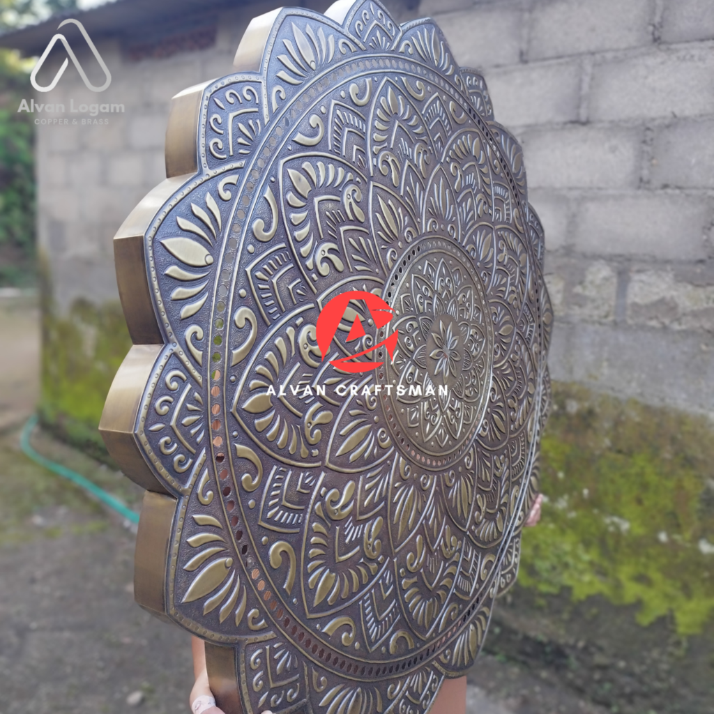 Wall decor tembaga